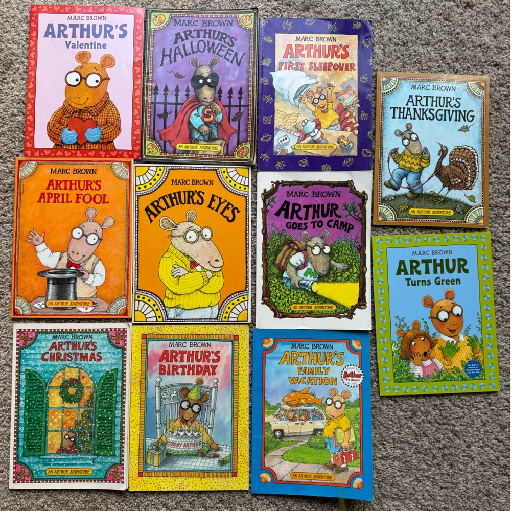 Bundle 13 Arthur paperback books Marc Brown AR accelerated readers vintage